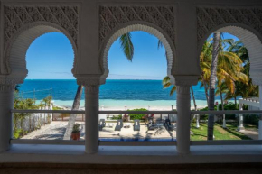 Unique 5BR Beachfront Villa w/ Private Pool!
